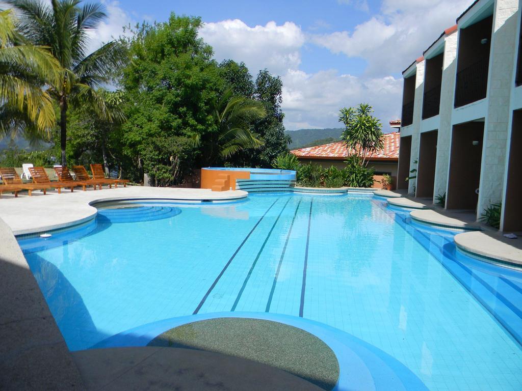 El Sabanero Beach Hotel Playa Flamingo Exterior photo